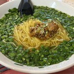 Banri - ピリ辛ニラそば　900円（税込）