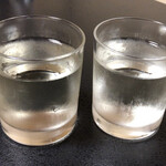 湯元齋藤旅館 - 「あらばしり」「すずみさけ」のグラス飲み比べセット　量がたっぷり