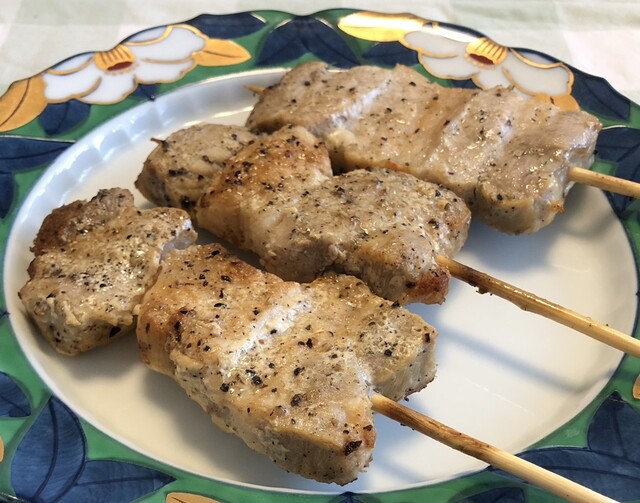 銀座惣菜店 - 新利府（焼き鳥）の写真