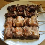 やきとり 伊とう - 鶏のボリュームはなると仕込み