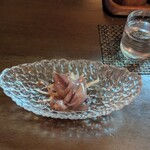 さか本 - 手作りホタルイカの沖漬け、これまた絶品！