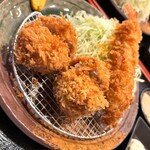 ヒレカツ＋大エビ。