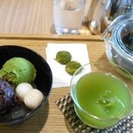 茶寮つぼ市製茶本舗 - 抹茶あんみつセット　黒蜜添え　冷たいお煎茶