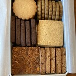 シヅカ洋菓子店 自然菓子研究所 銀座5丁目店 - 「NO.1 アソートBOX」\5,983