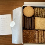 シヅカ洋菓子店 自然菓子研究所 銀座5丁目店 - 「NO.1 アソートBOX」お店の人気NO1です