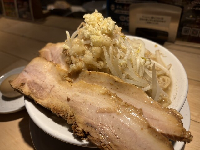 大阪二郎様 8月18日グランドオープン！！ラーメン激戦区の大阪福島にこの度