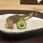 徳ㇵ本也 - 鮎の唐揚げ　　胡瓜と鮒寿司