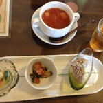 爽健美食 心菜 - 15食限定プレートランチのスープと前菜
