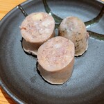 MEAT×MEET - ・お通しソーセージ(ハーブ・チーズ・プレーン)ジューシーで３種とも美味しい！