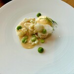 SMAAK - 3. スズキ、グリンピース、カリフラワー、ピメンデスペレット