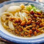 ヨコクラうどん - なめこおろしぶっかけ