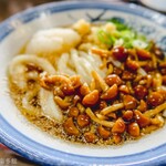 ヨコクラうどん - なめこおろしぶっかけ