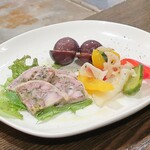 トリワイン ＰＩＫＯＳＨＨＨＵ - こだわり前菜盛り３種