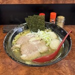 煮干しらーめん 渡辺商店 - 