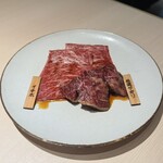 焼肉うしふじ - 本日の厳選和牛　2種　イチボ、厳選サガリ