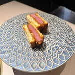 焼肉うしふじ - 厳選ヒレ肉のカツサンド(2切れ)  2500円