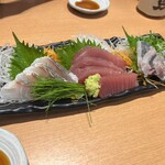 沼津魚がし鮨 流れ鮨 - 
