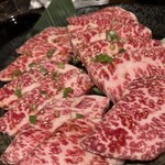 焼肉ＤＩＮＩＮＧ牛若 - 
