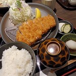 とんかつ とん米 - ロースかつ定食（170g ）