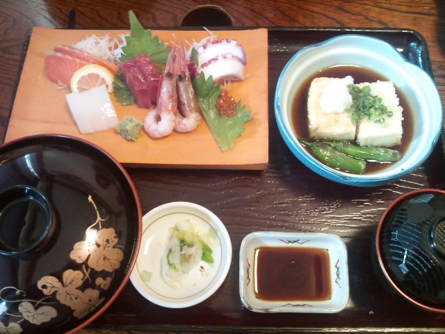 相撲茶屋 ちゃんこ江戸沢 加古川店（すもうちゃや ちゃんこえ どさわ） - 尾上の松（ちゃんこ鍋）