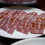 焼肉幸泉 - 筋が美味いツラミは塩と胡麻油