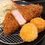 Nの隠れ家 - 金アグー豚ロースかつ、やまいもフライ。