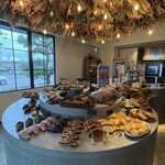 Espresso D Works - パンコーナー(テイクアウト販売)