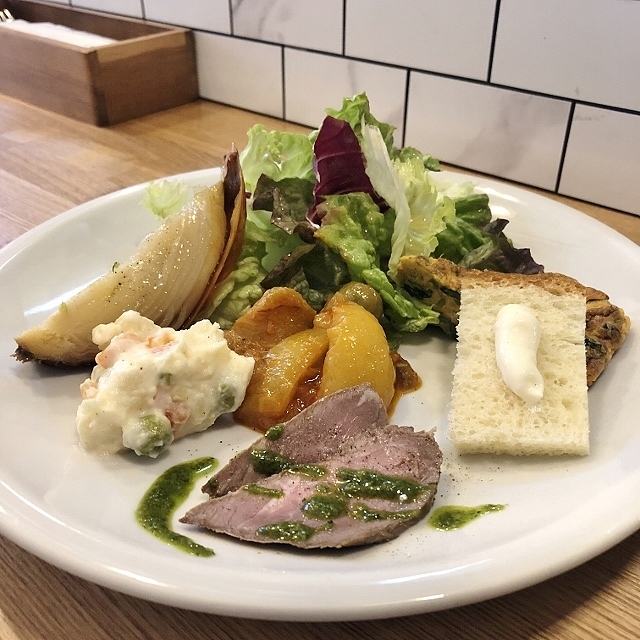 casetta 7076 （カセッタ ナナゼロナナロク） - 初芝/イタリアン