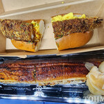 こだまり食堂 - 「UNAGI DOG」と鰻一本寿司。
