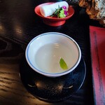 くりゑンテkawabata - 最初に出されるミントティー