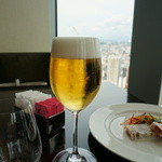 レストラン シンフォニー - 生ビールは、ジョッキがしっくりくる・・(;´∀｀)