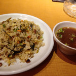 安安屋台料理 - 高菜炒飯@580円