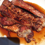 SHUTTERS - フォークで切れるスペアリブ。