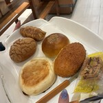 サンタカフェベーカリー グランママ - 購入したパン。