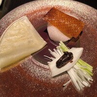 THE DINING シノワ唐紅花＆鉄板フレンチ蒔絵 - 釜焼き北京ダック