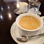 ピッツェリア ゼータ ドゥエ - コーヒーマシーン抽出のコーヒーでほっこり