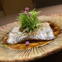 鮨 由う - 