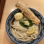 梅田 釜たけうどん - 