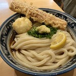 梅田 釜たけうどん - 