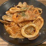 トラットリアイルポッツォ - リングイネペスカトーレ