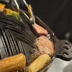 金山成吉思汗 - 