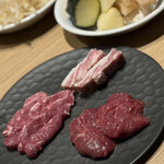 金山成吉思汗 - 