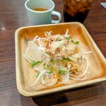 札幌牛亭 - 大根と水菜のサラダ