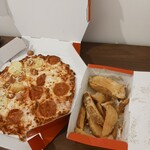 ドミノ・ピザ 北谷国体道路店 - 