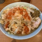 ラーメン BooBoo太郎。 - ラーメン980円！野菜、にんにくまし、脂ましまし、あれ(カレー)