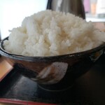 枚方もりもり亭 - ごはん（特盛）（横から）