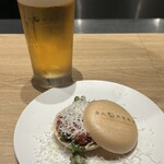 304754497 - 