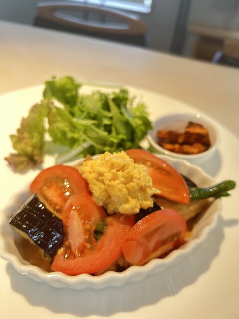 BISTRO&CAFE UN photo 3