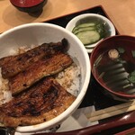 まんまる - 「まんまる丼」（1,500圓）。