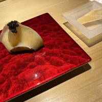 鮨 恵比寿 幸凛 - 鱶鰭 キャビア添え。